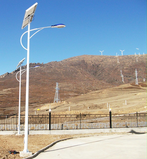 云南太阳能路灯_新农村太阳能路灯_太阳能led路灯