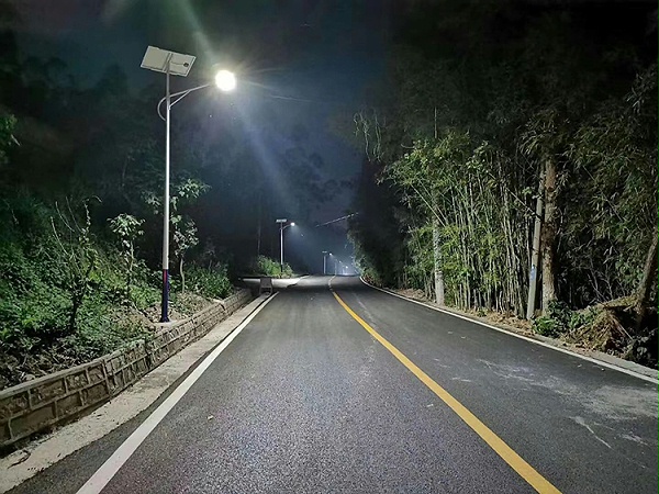 太阳能路灯_太阳能路灯厂家_中山市j9九游会太阳能灯饰有限公司