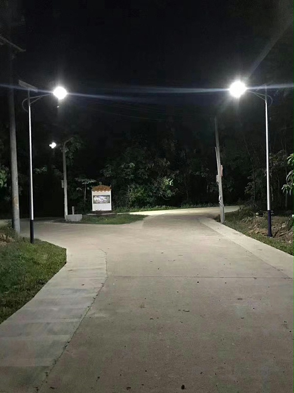 新农村太阳能路灯_太阳能LED路灯_j9九游会太阳能路灯厂家
