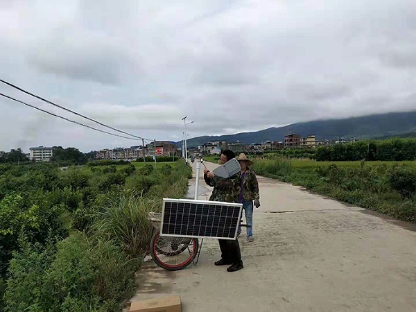 太阳能路灯安装 太阳能路灯厂家 j9九游会太阳能
