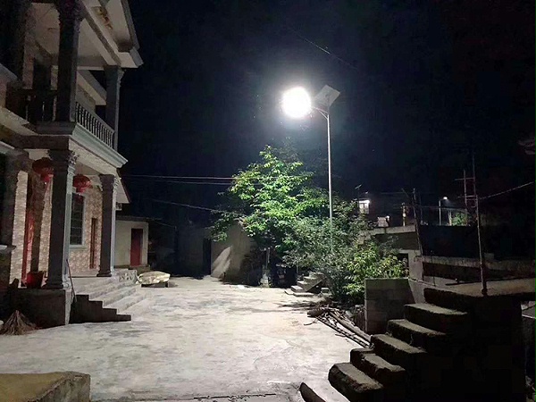 广东太阳能路灯_新农村太阳能路灯_j9九游会太阳能路灯厂家