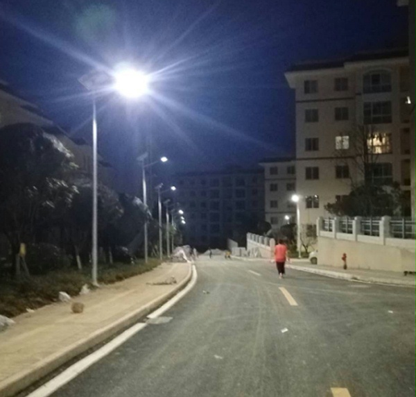 小区太阳能路灯 太阳能路灯厂家 j9九游会