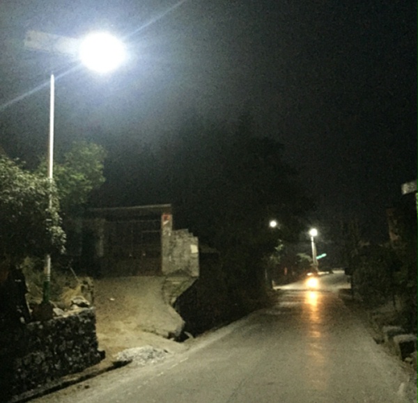 太阳能路灯 j9九游会路灯 中山太阳能路灯厂家