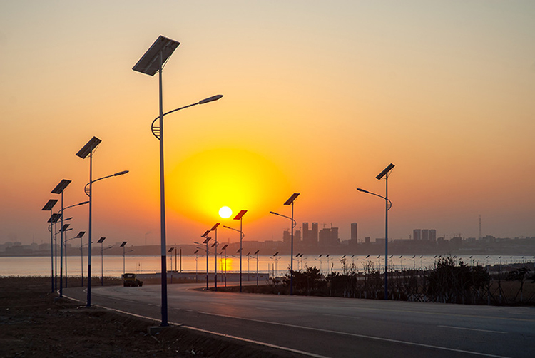 太阳能路灯_太阳能路灯灯具_j9九游会太阳能路灯厂家