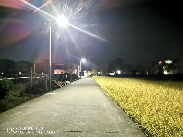 乡村太阳能路灯_四川太阳能路灯_j9九游会
